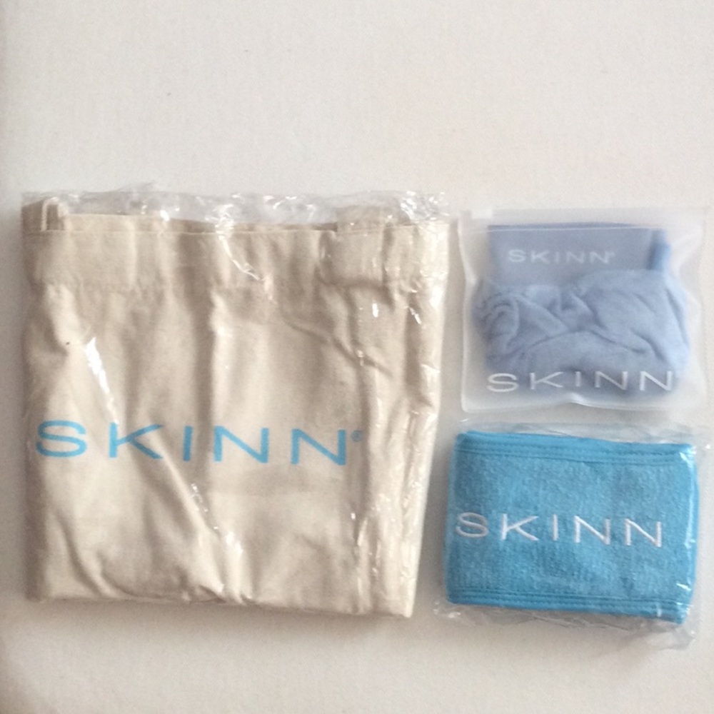 SKINN Canvas Bag, Terry Headband and Body Mitt